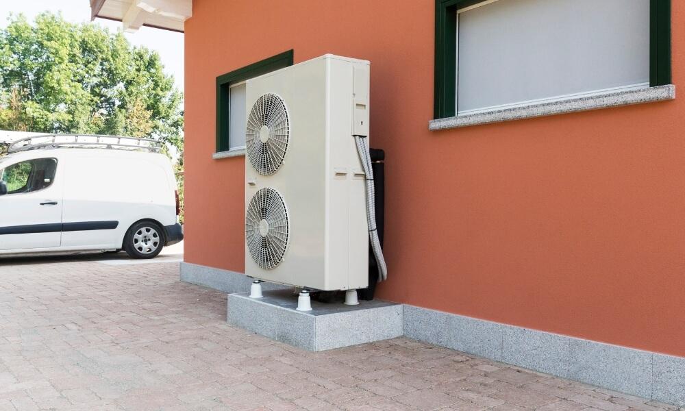 Fontos tisztázni a hőszivattyú elhelyezésével kapcsolatos szabályokat.