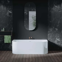 Falra tolható szabadon álló kád