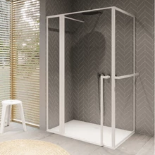 Aszimmetrikus zuhanykabin